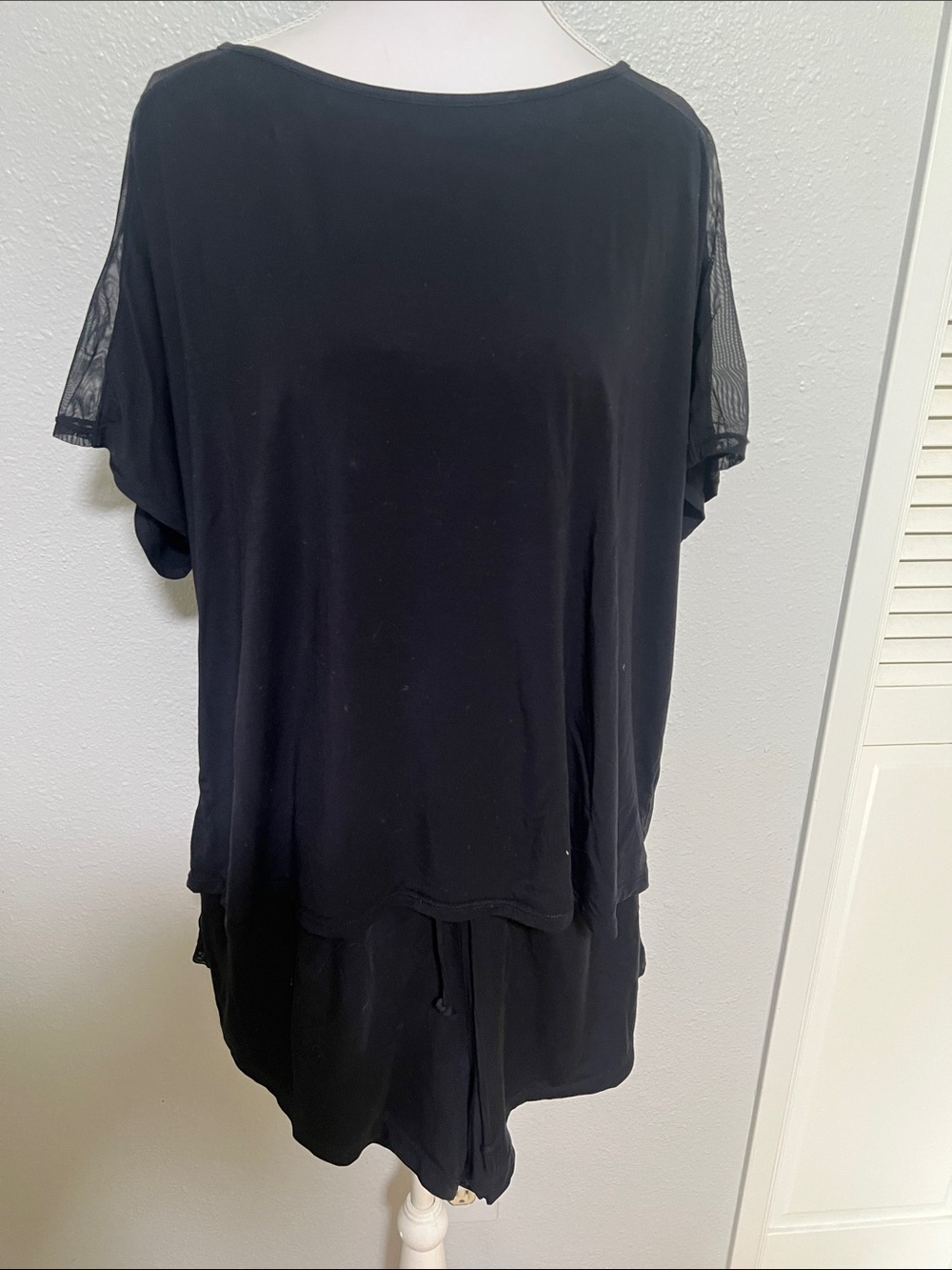 Honeylove Black Mesh Trim Sleep Top and Shorts Size L – Lightweight Lounge